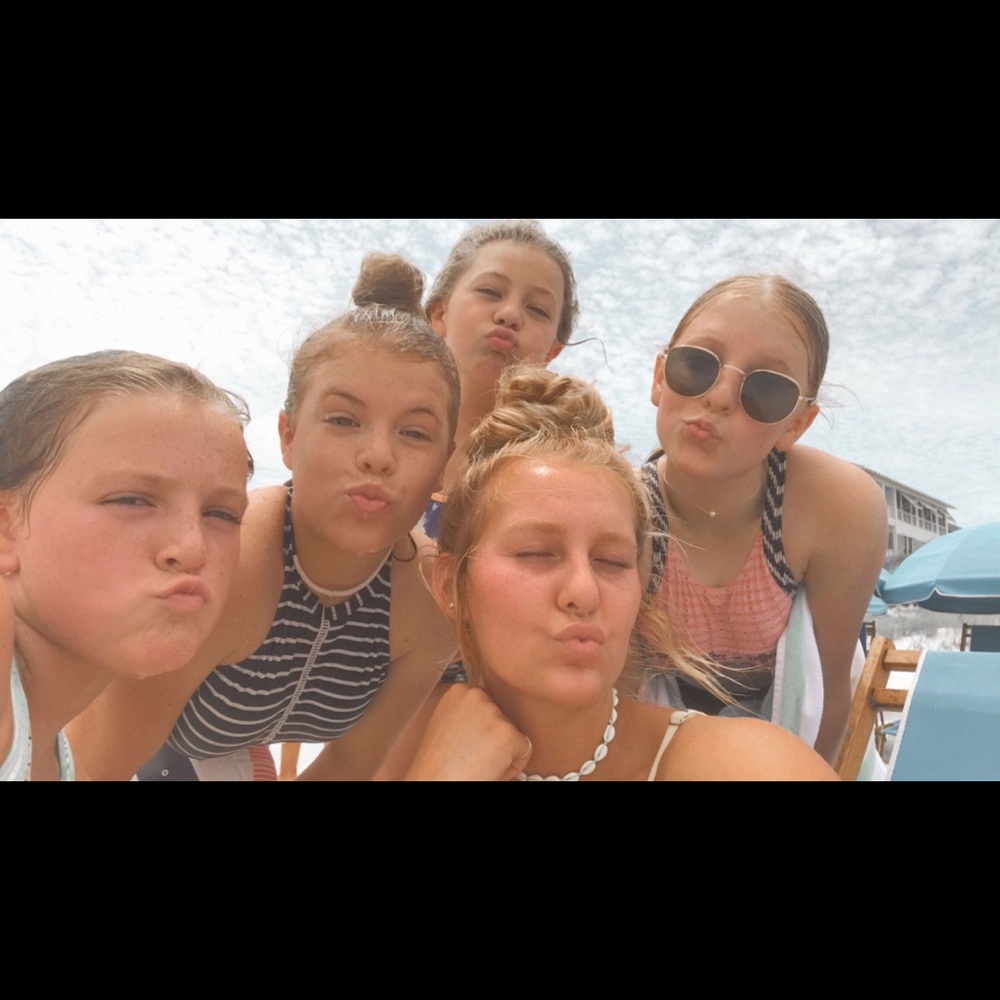 Meet your Posher, Lily